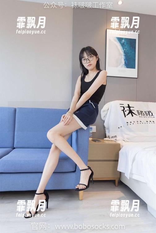 袜啵啵-苏苏 袜啵啵 - 白棉袜的日常是多么精致,苏苏的原图,要不要点个赞?