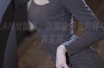 许岚LAN爱眼镜，原图盛开着犀利与甜蜜，真有趣。