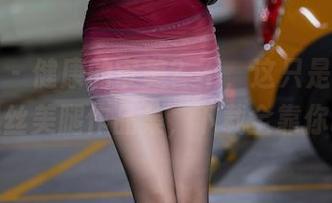 语画界 – 健康的审美？不，这只是杨晨晨的黑丝美腿作品集，下载全靠你啦！