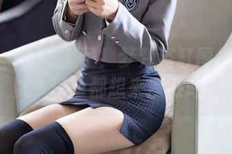 语画界 – 挖到宝了！梦梵浴缸图包火热免费，连鱼都想来凑热闹！