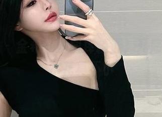 微密圈 – 金希儿的图库精选，死库水掉的水花真不小