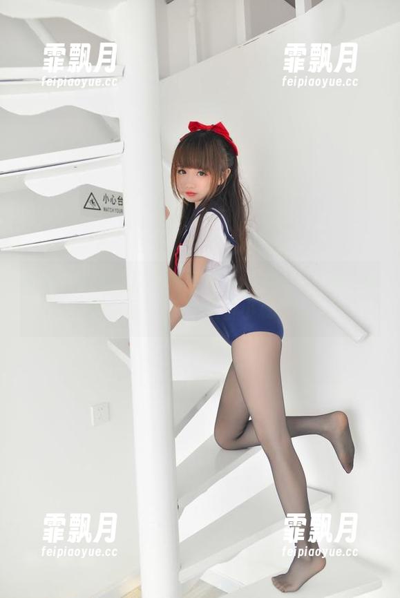 雪琪SAMA的吉他妹妹写真集：说好的原图，每一张都藏着小秘密。