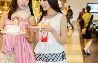 青豆客 – 施忆佳的比基尼写真，夏日的完美误会图册