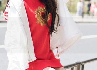 魅妍社 – 当瑜伽遇上夏倪可ella，打开美图合集，看她如何把空间压缩到极致！