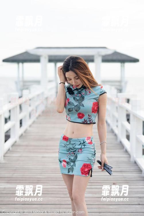 魅妍社 - 大奶昔Kyra的灰丝全套写真，内心的艺术家突然被唤醒。