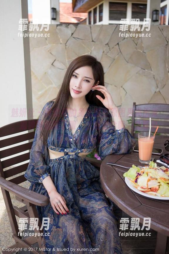 魅妍社 - 黄歆苑的兔女郎在原图里跳出来，别被壁纸瞎了眼，注意安全哦，兔耳朵可能会戳到你！