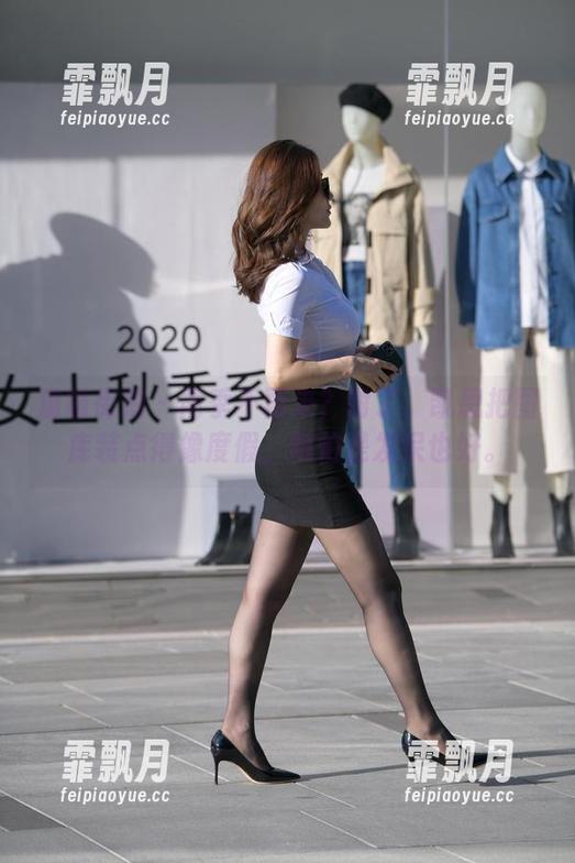 魔镜街拍 - 雨季不再来？谢了。凯恩把图库装点得像度假，哪怕是发呆也好。