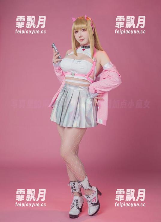 麻花麻花酱 写真里的麻花麻花酱:白摩烟加点小魔女的魔力